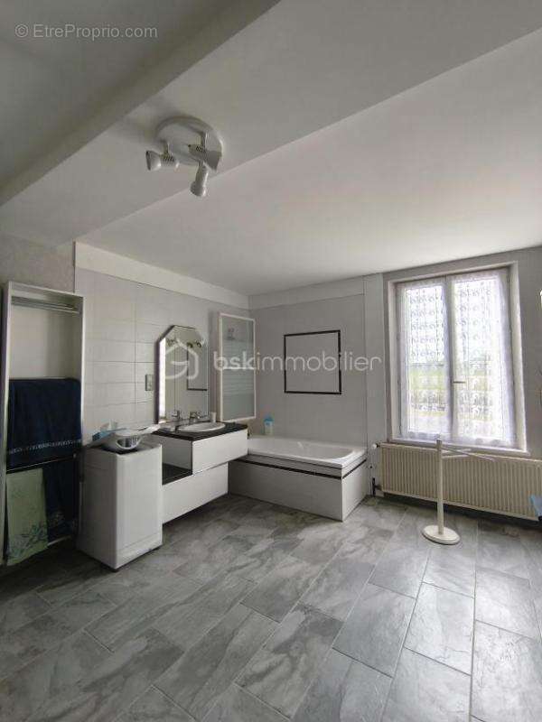 Maison 64 m² à Chuelles  - photo 2