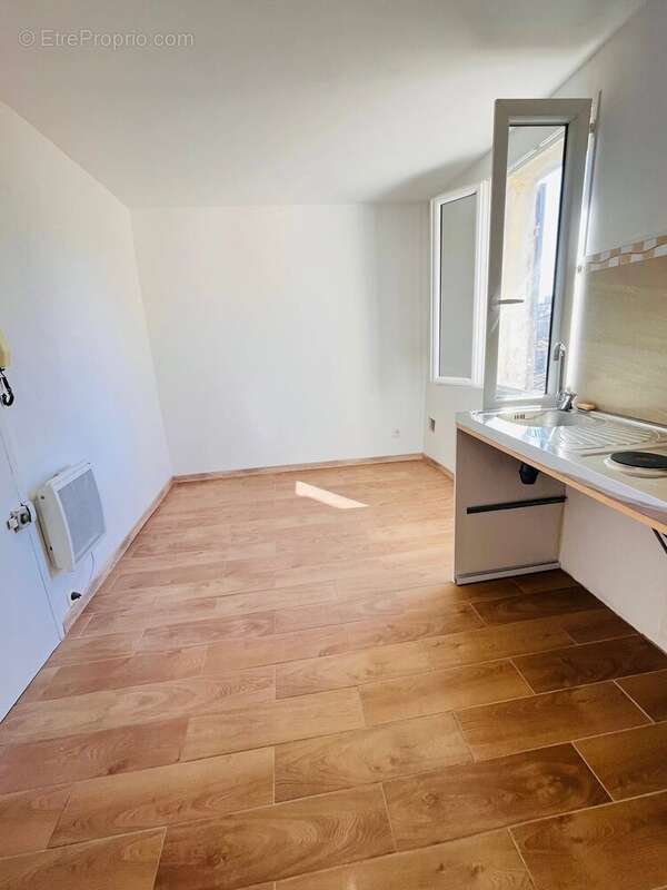 Appartement à MARSEILLE-6E