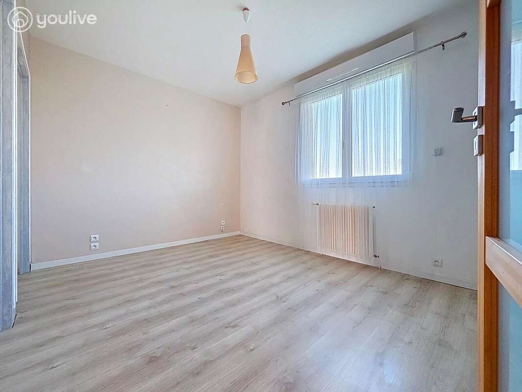 Maison à PLOUGUERNEAU