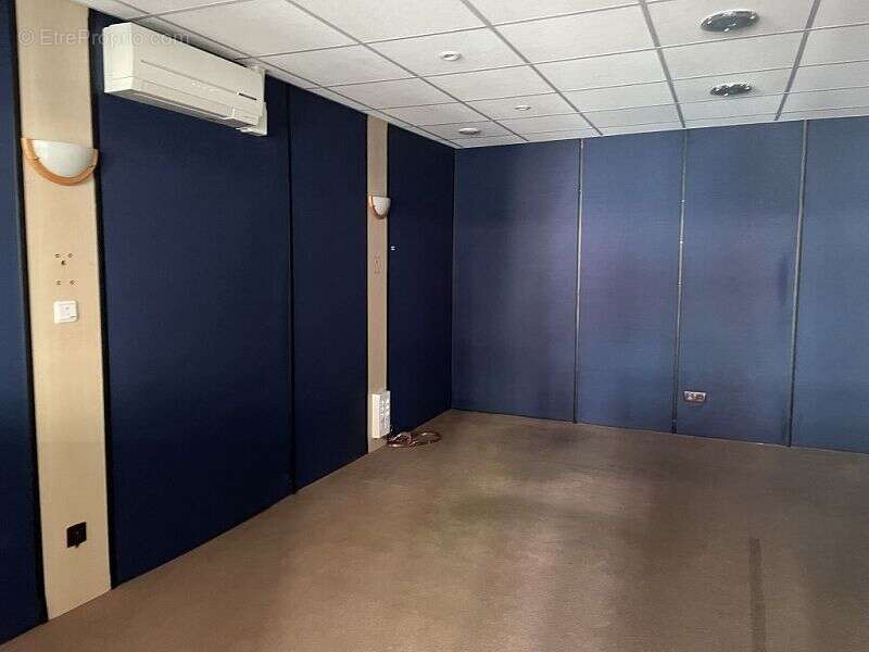 Appartement 450 m² à Sens  - photo 5