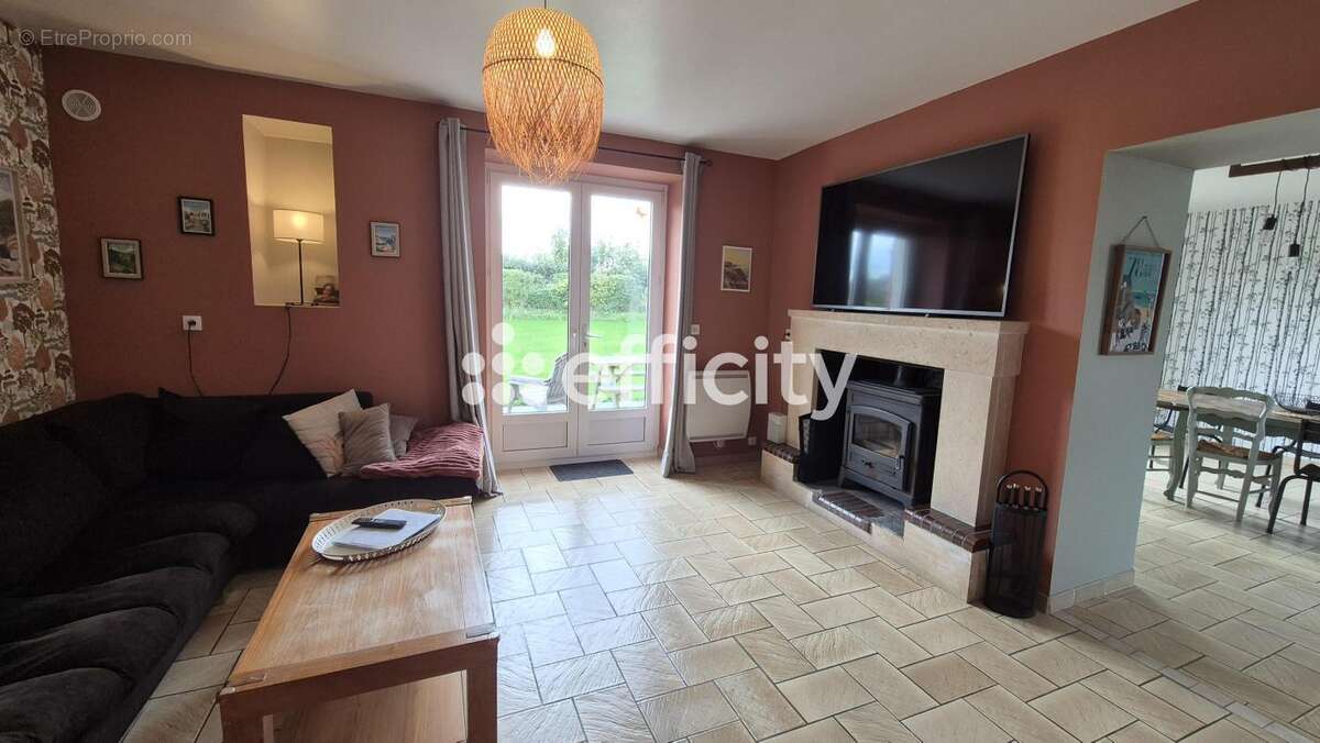 Maison à CRICQUEVILLE-EN-BESSIN