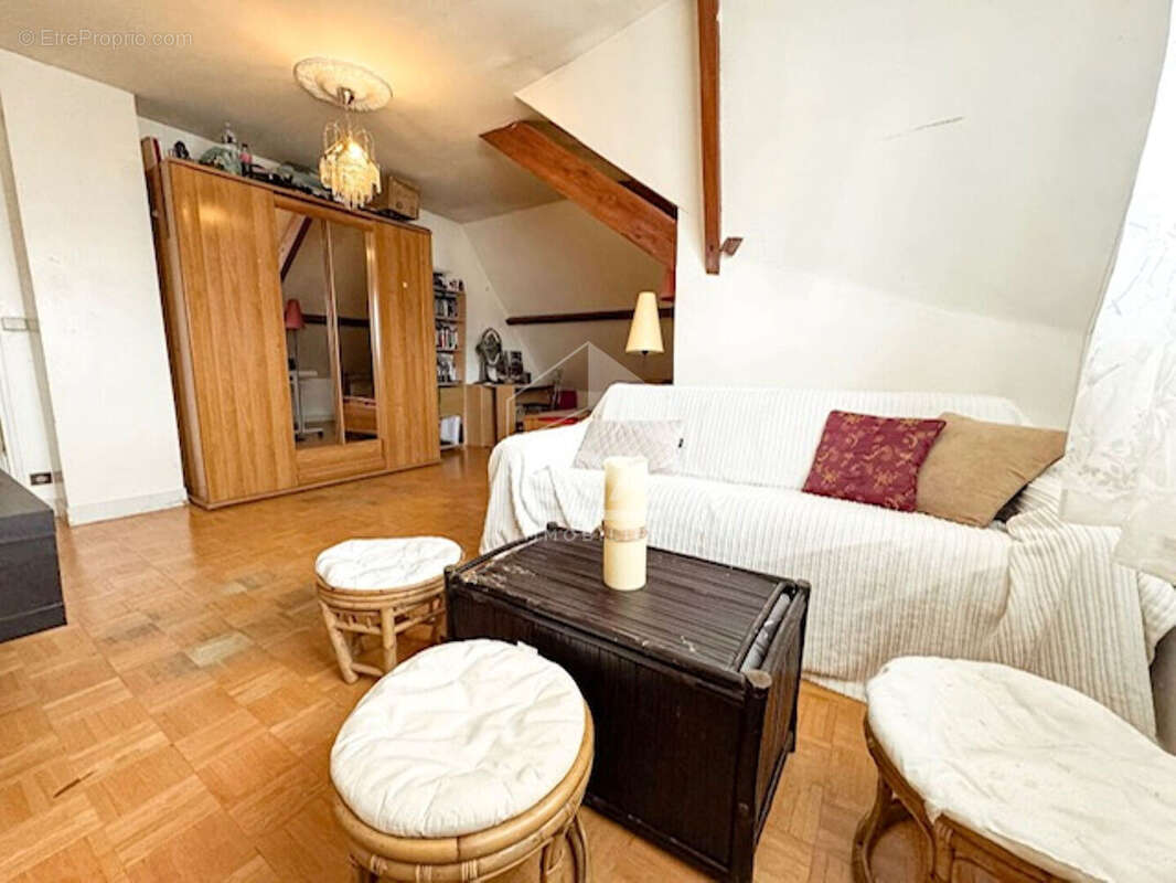 Maison à SARTROUVILLE