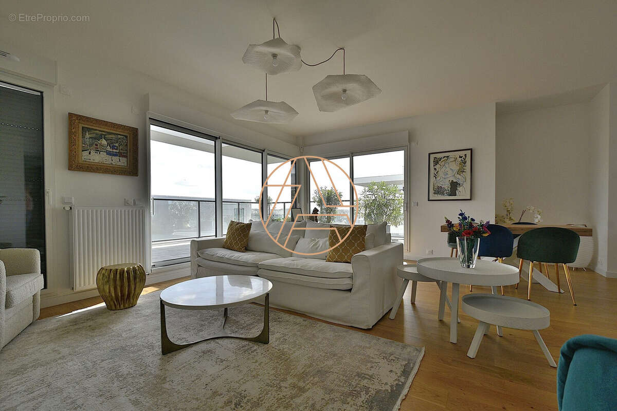 Appartement à SAINT-MAUR-DES-FOSSES