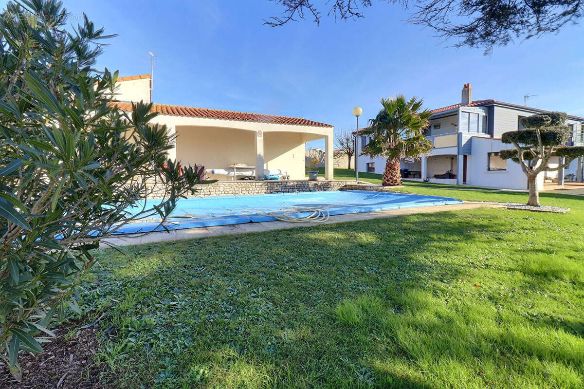 Maison à L&#039;HOUMEAU