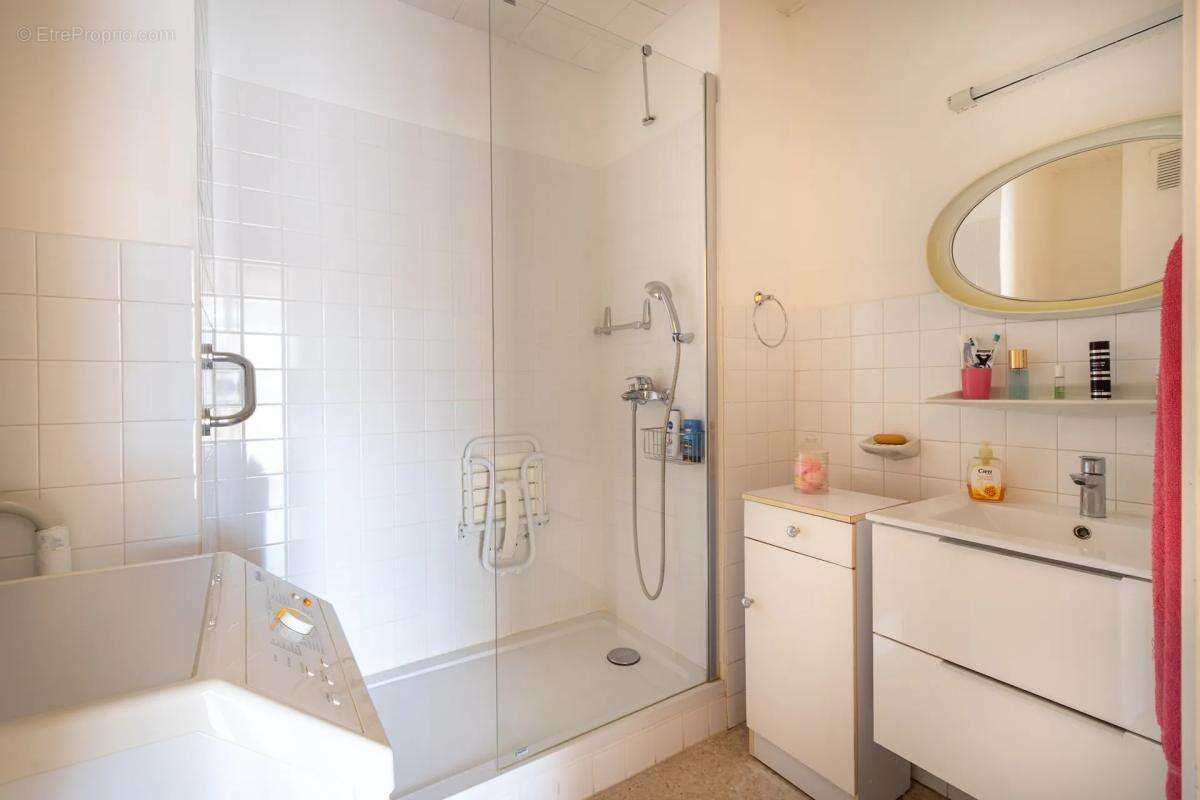 Appartement à LA VALETTE-DU-VAR