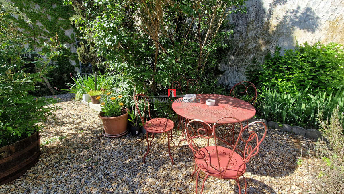 Maison à SAINT-ANDRE-DE-CUBZAC