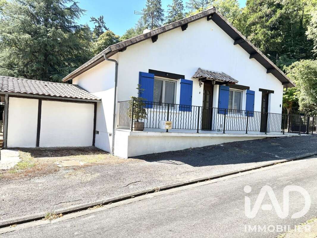 Maison 93 m² à Bassillac  - photo 3
