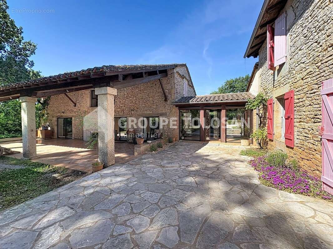 Maison à CAUSSADE
