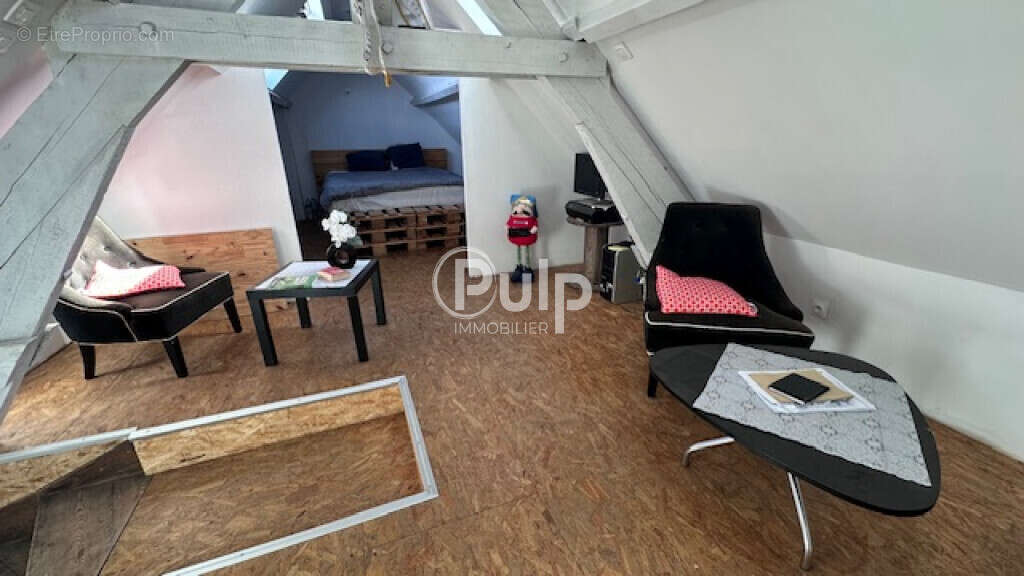 Appartement à FAMPOUX