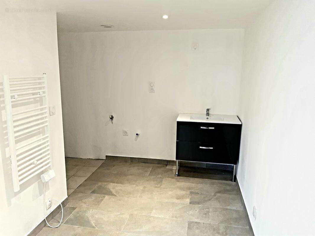Maison 140 m² à Charnat  - photo 12