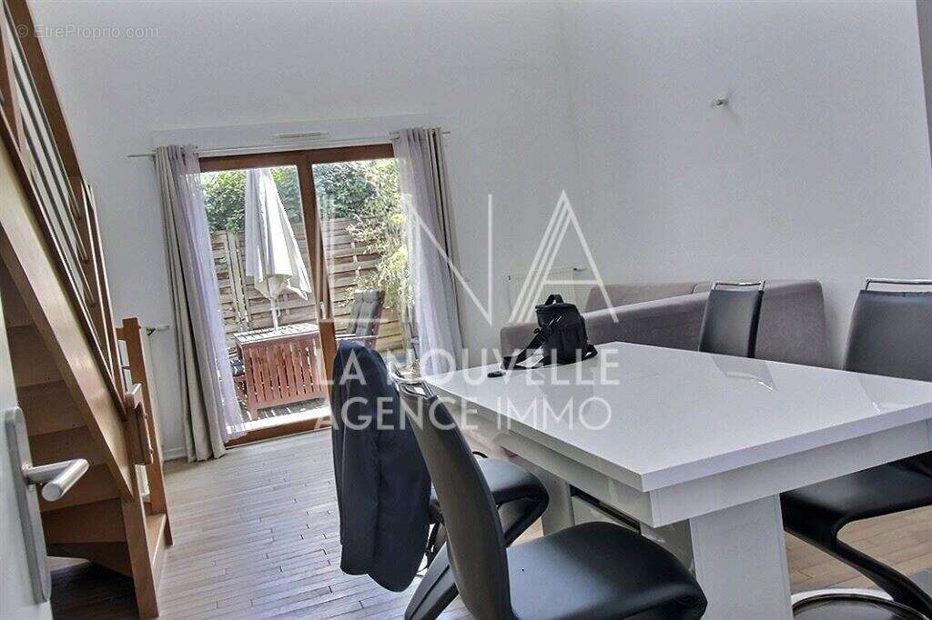 Maison à ROMAINVILLE