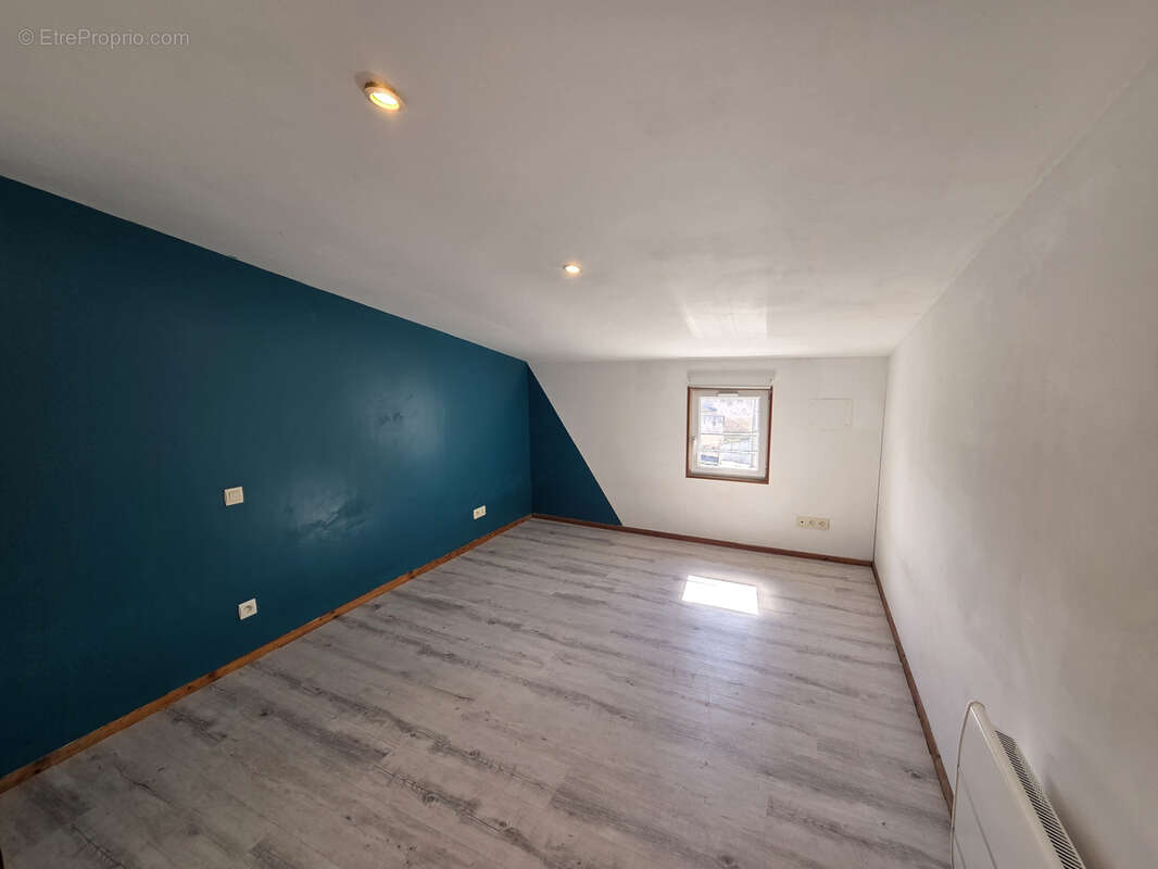 Maison à CHATEAUNEUF-SUR-CHARENTE