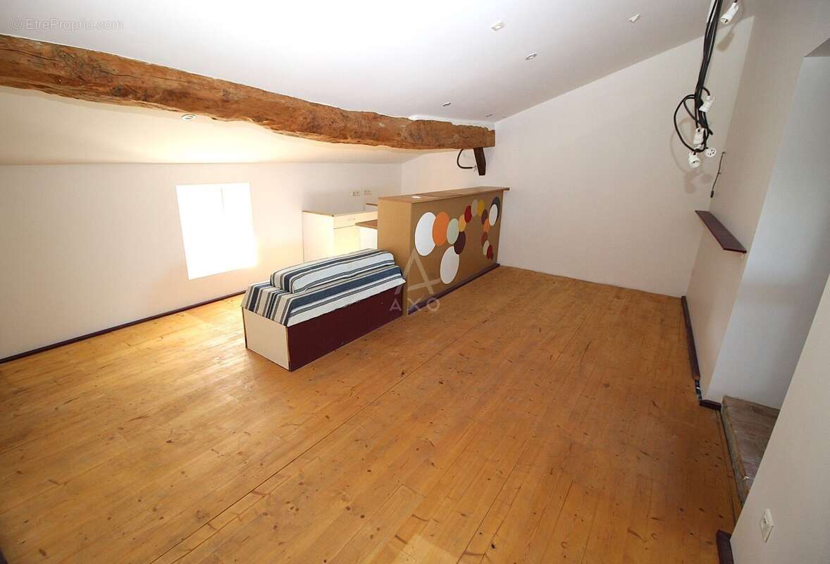 Maison à CASTELMAYRAN