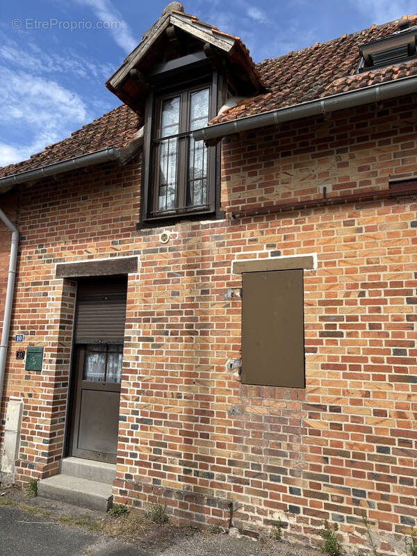 Appartement à YVOY-LE-MARRON