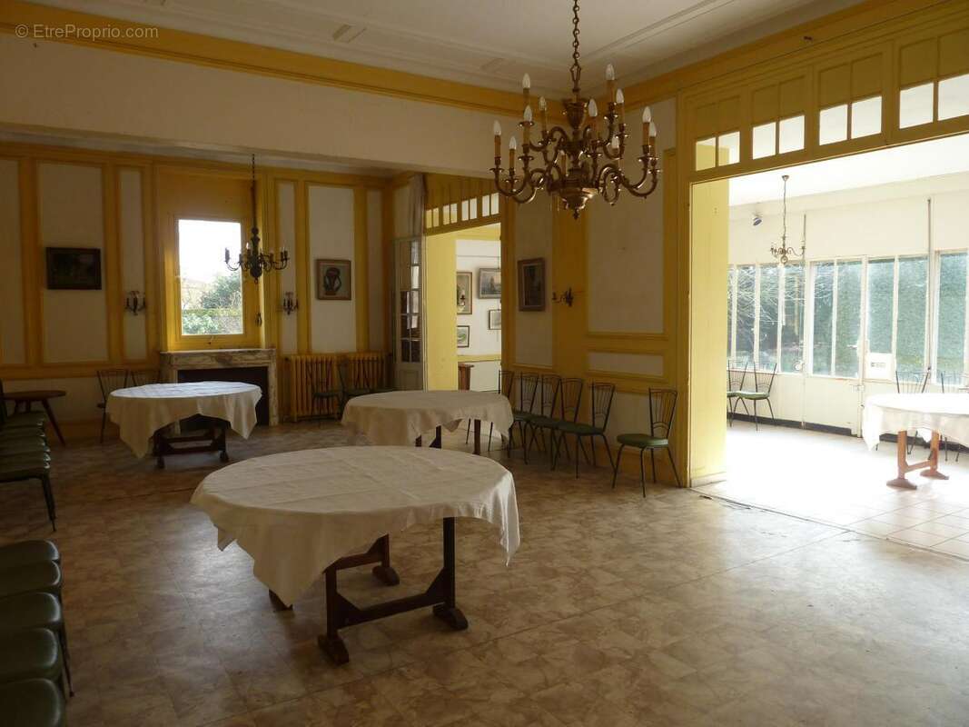 Maison 535 m² à Cambrai  - photo 7