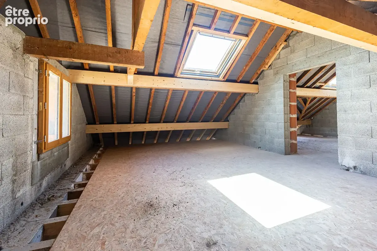 "cyprès" - thusy - a vendre en exclusivite - corps de ferme a renover 291m2 et annexes garage, caves & hangar 115m2 - toiture re - photo 8