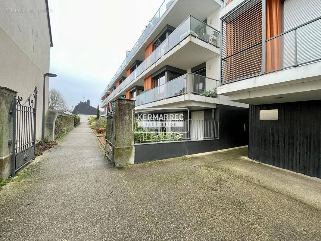 Parking à CESSON-SEVIGNE