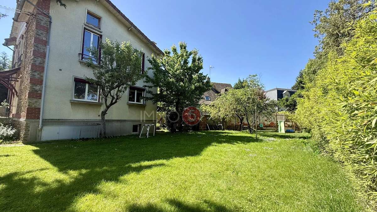 Maison à LE RAINCY