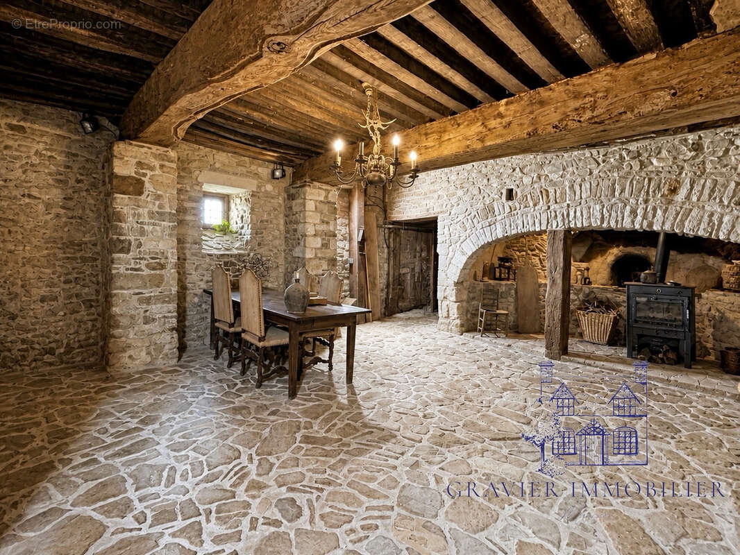 Maison à SAINT-PATRICE-DE-CLAIDS