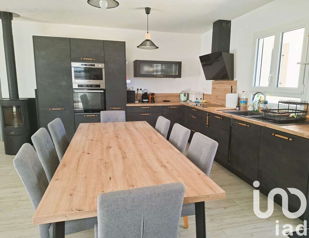 Photo 3 - Maison à CHASSENEUIL-SUR-BONNIEURE