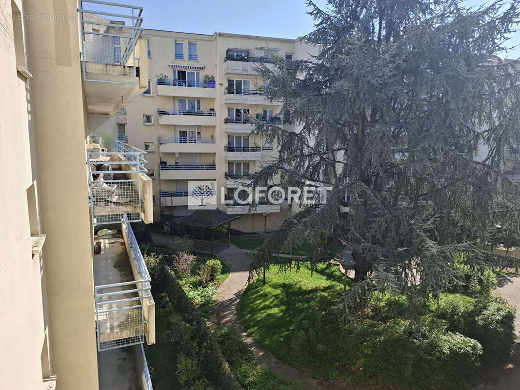 Centre ville, beau 3 pièces avec balcon BOX et cave - photo 11