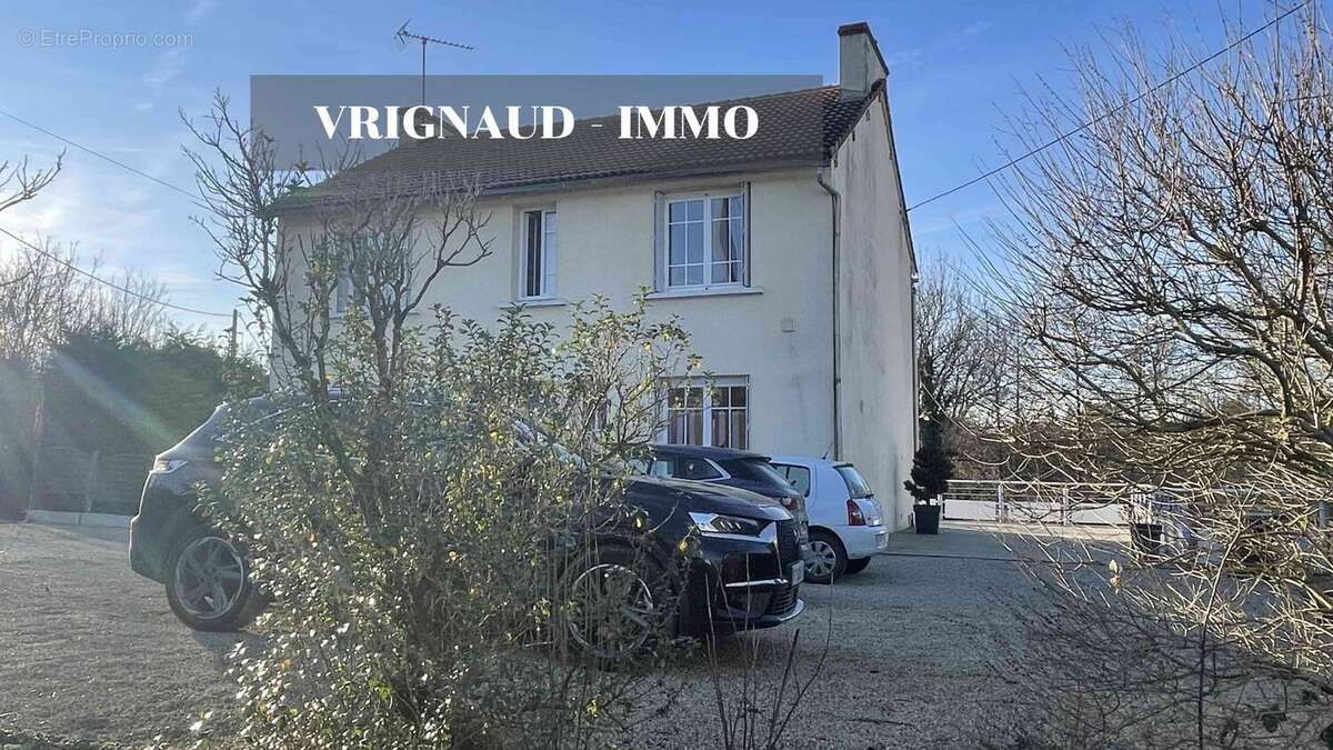 Maison à SAINT-PAUL-EN-PAREDS