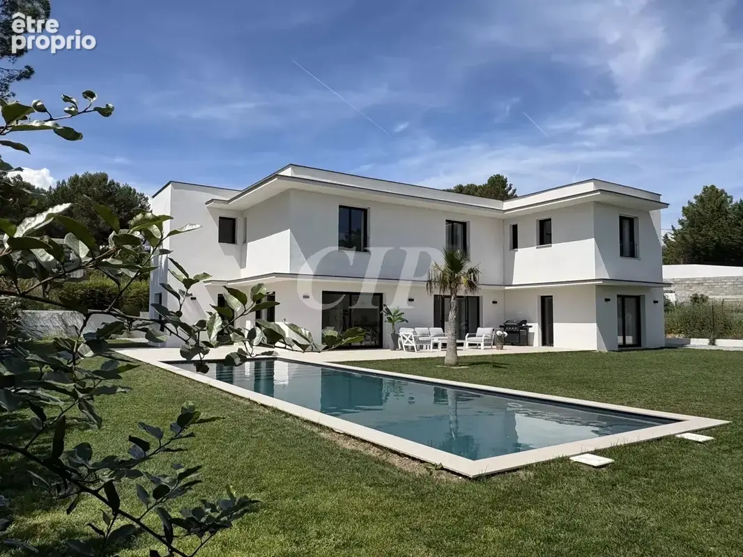 Photo Maison à Ventabren au prix de 1 285 000€