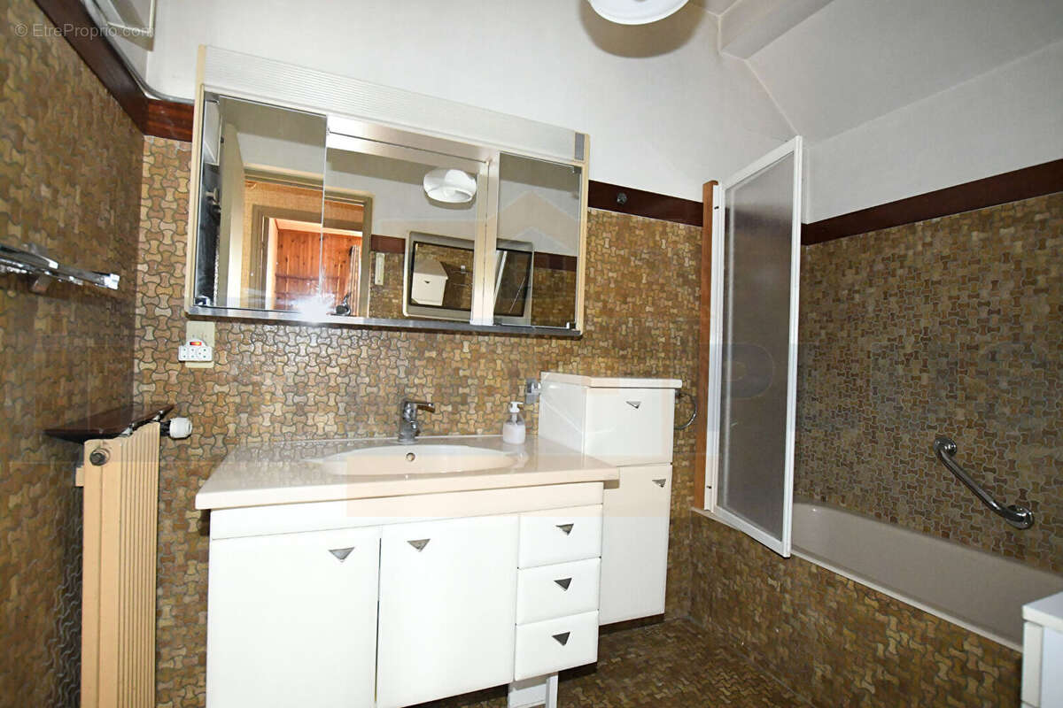 Maison à FONTENAY-LE-FLEURY