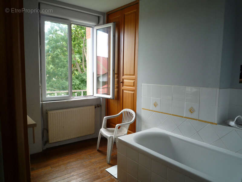 Maison à MONTDAUPHIN