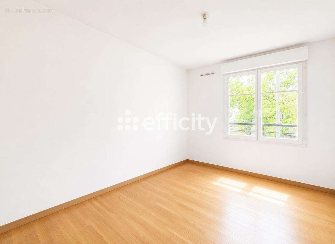 Appartement à MONTROUGE
