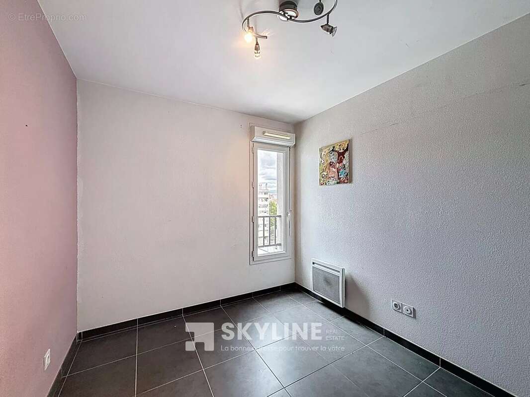 Appartement à MARSEILLE-3E