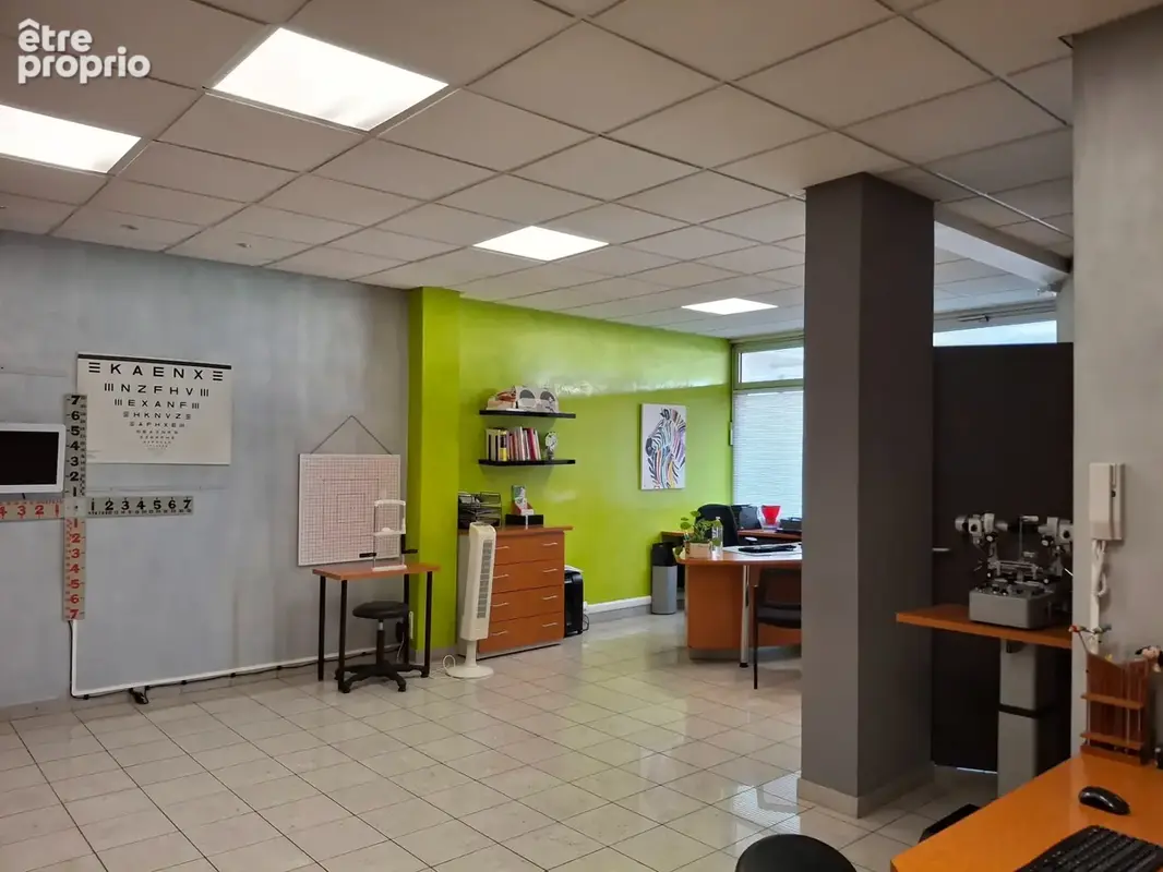 Local commercial polyvalent – Résidence Couronne de Gigny - photo 2