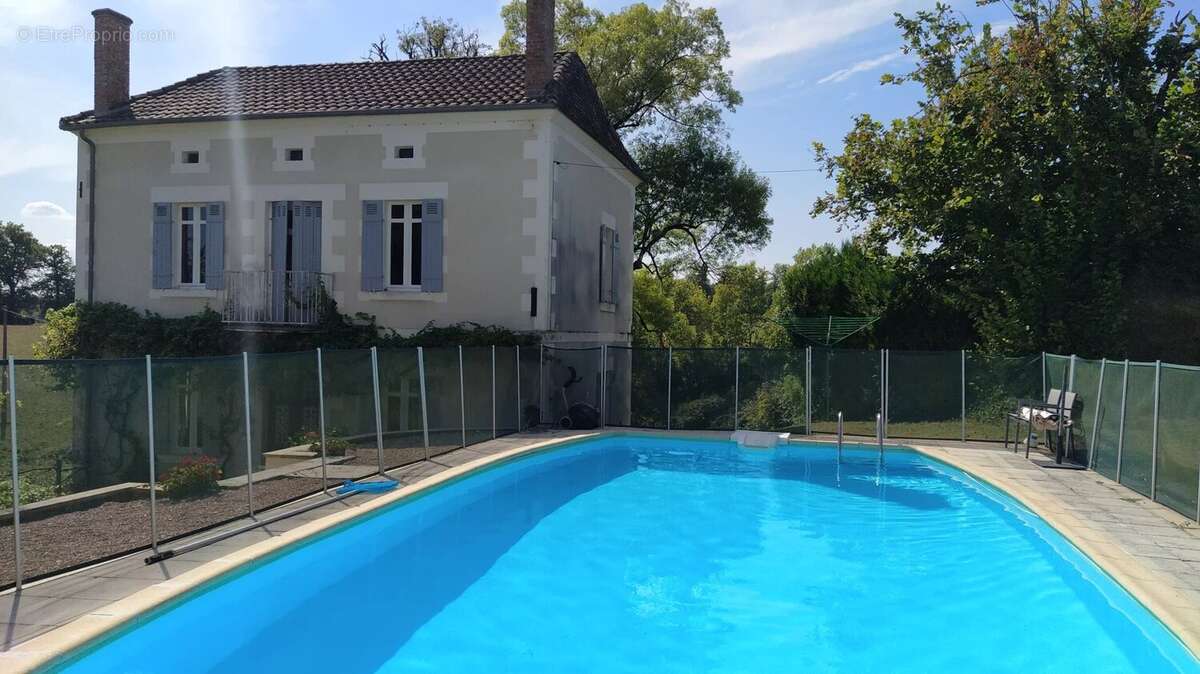 Charmante maison bourgeoise avec piscine - photo 13