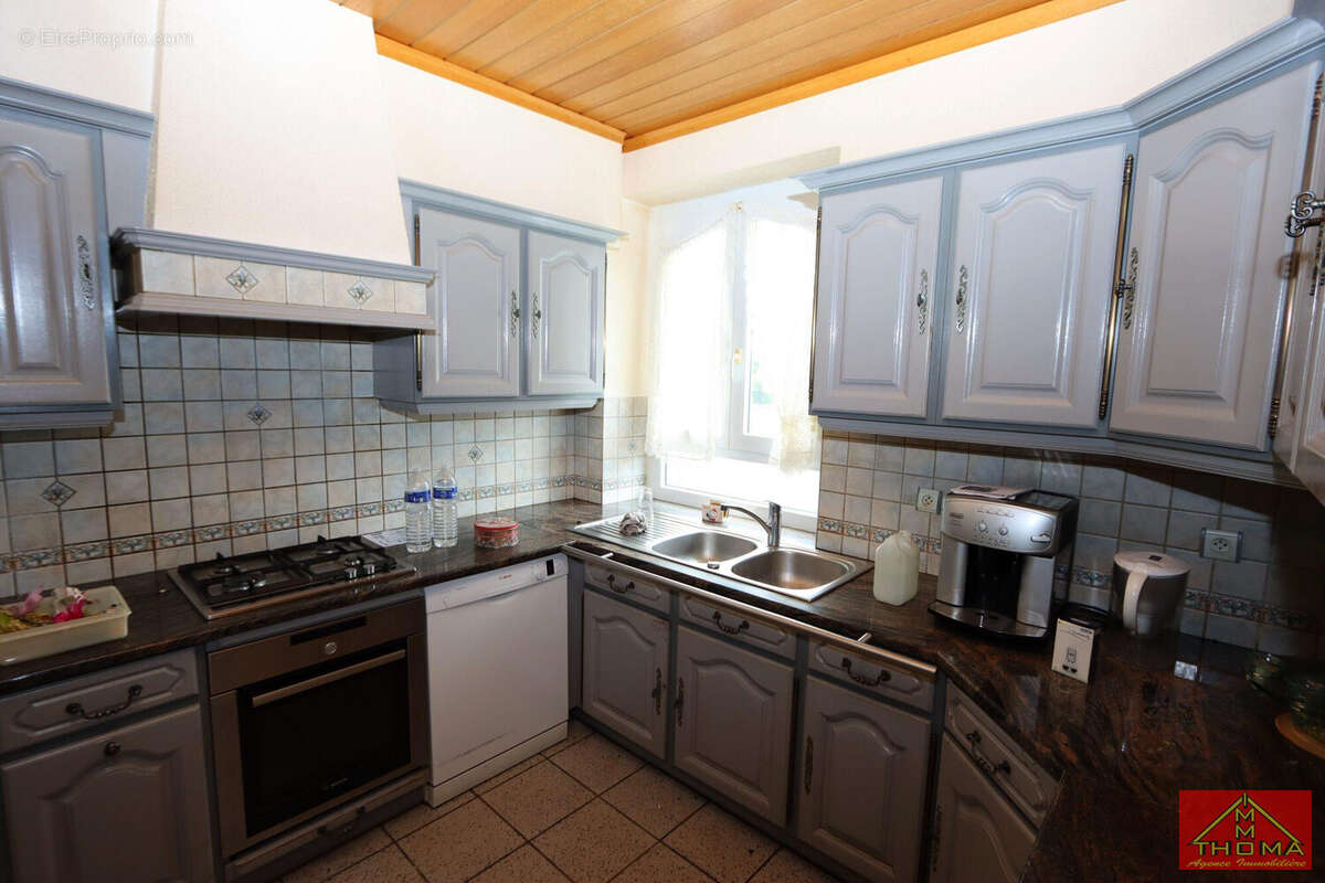 Maison à VILLAGE-NEUF