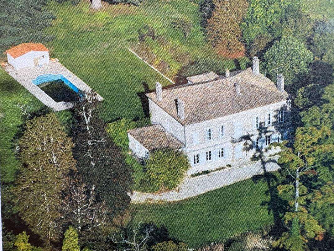 Propriété d'Exception : Le charme néo-classique proche de Sauveterre de Guyenne - photo 8