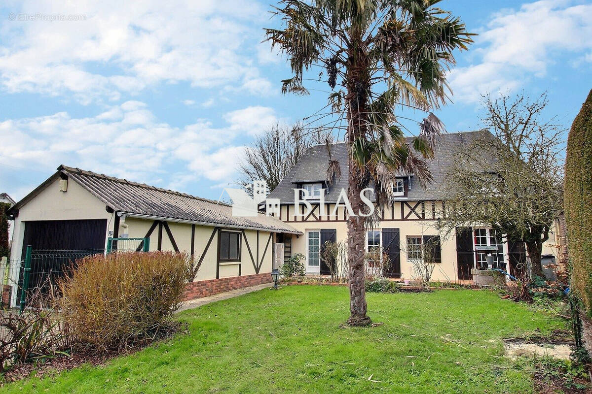 Maison à BOURG-ACHARD