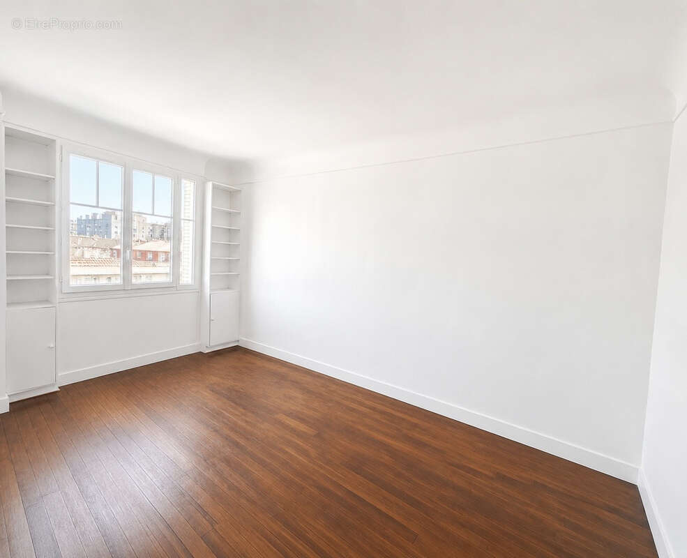 2 pièces 36.12 m2 - Courbevoie - Parking et 3 caves - photo 2