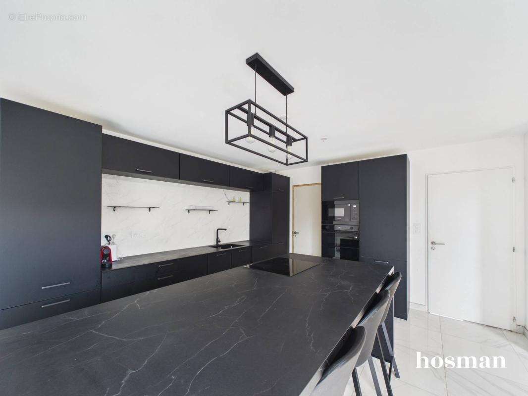 Belle maison de plain-pied avec 4 chambres avec jardin et piscine - En impasse, aux Sorinières - photo 3
