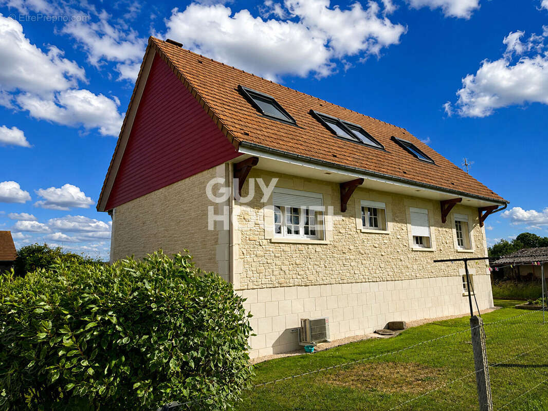 Maison à BERNAY