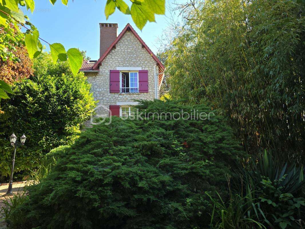 Maison à COURLON-SUR-YONNE