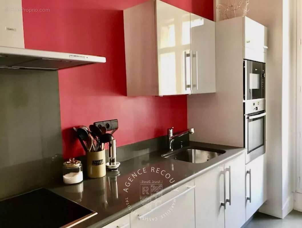 Appartement à MARSEILLE-6E