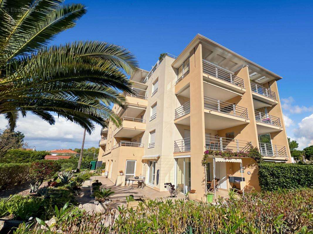 Appartement à FREJUS