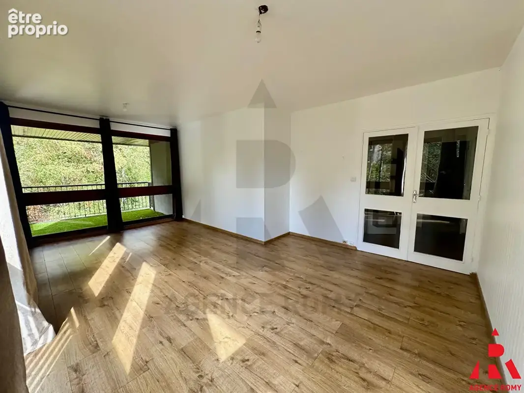 Grand studio avec Loggia, parking- Parc Montaigne - photo 2