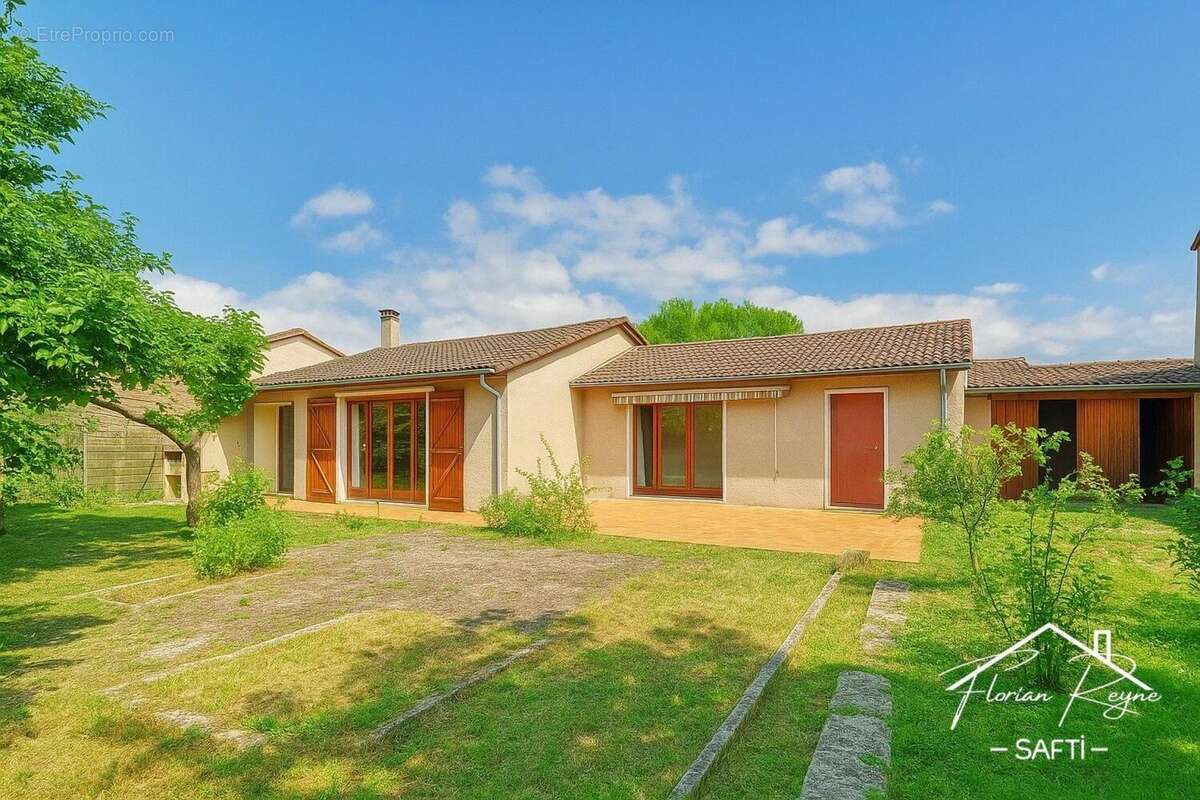 Photo 2 - Maison à PAREMPUYRE