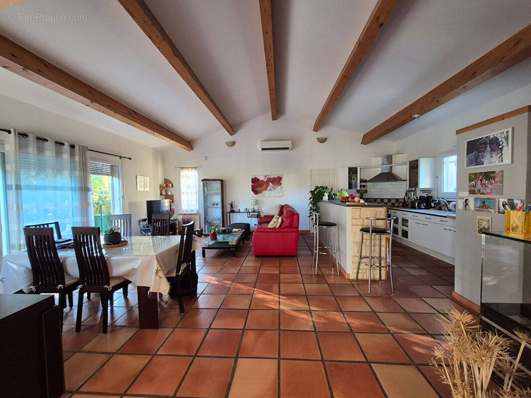 Maison à SAINT-MATHIEU-DE-TREVIERS