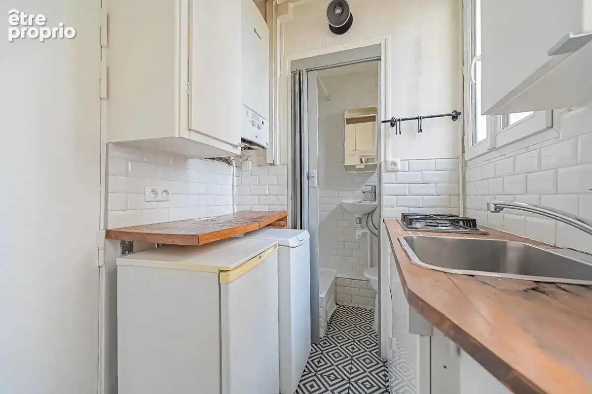 Appartement Paris 2 pièce(s) 26 m2 - DERNIER ETAGE - photo 3