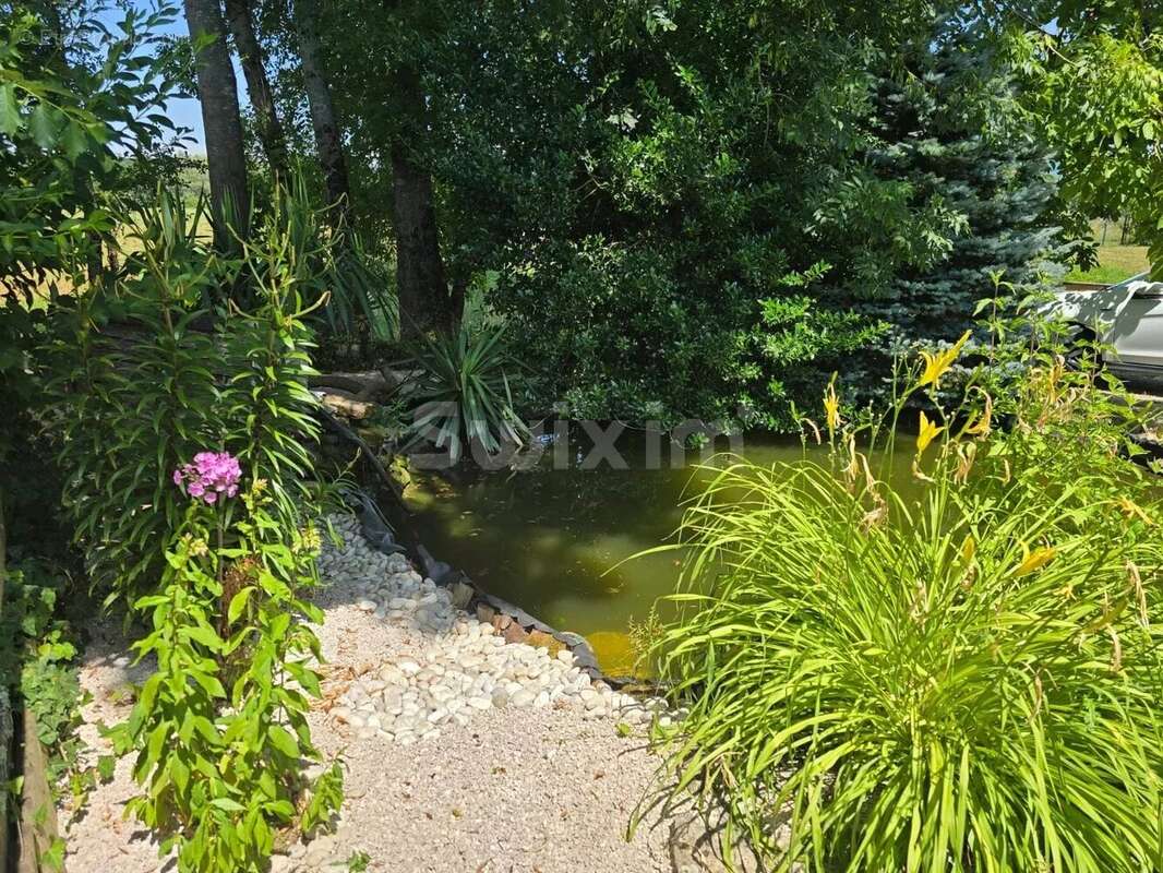 Maison à LONS-LE-SAUNIER