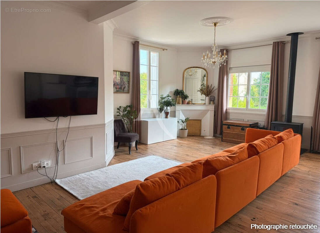 ? Maison de charme avec deux gîtes indépendants ? Revenus locatifs ? Fort potentiel d'évolution  Et si votre future maison contr - photo 3