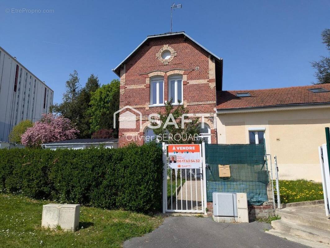 Photo 1 - Maison à SAINT-QUENTIN