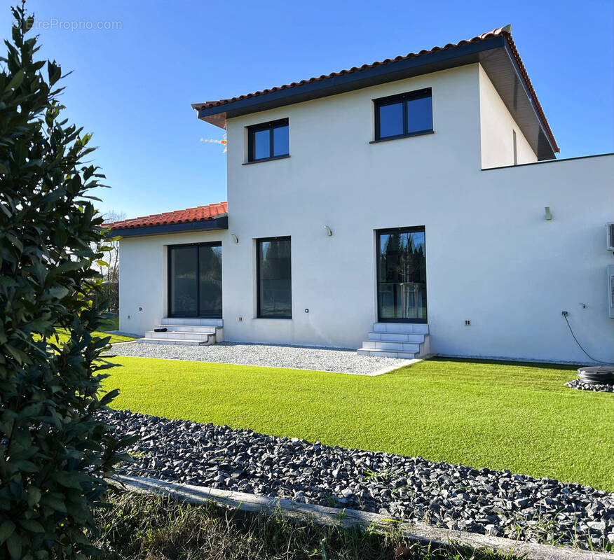 Maison à SAINT-CYPRIEN